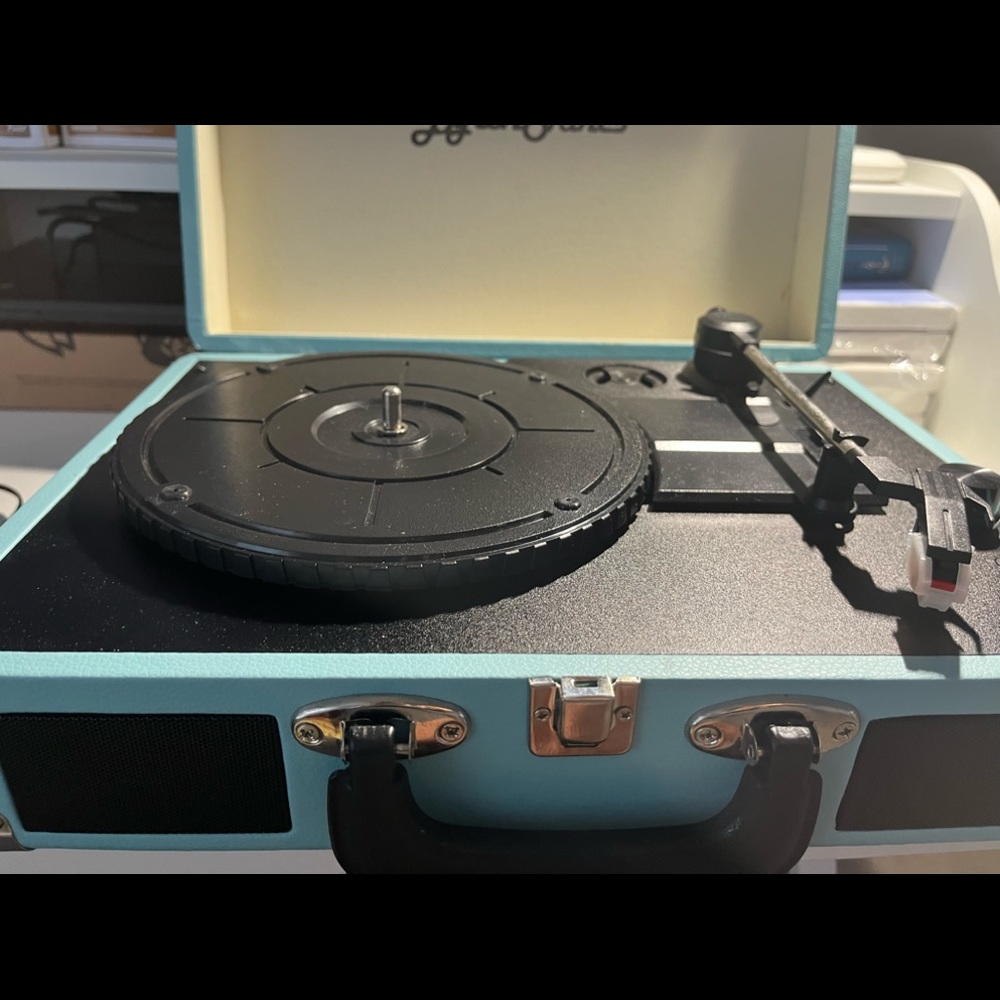ByronStatics Vinyl Record Player (teal)